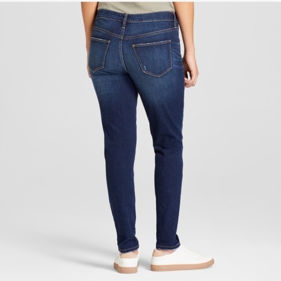 Universal Thread Mid-Rise Jean Dark Wash - Picture 3 of 3